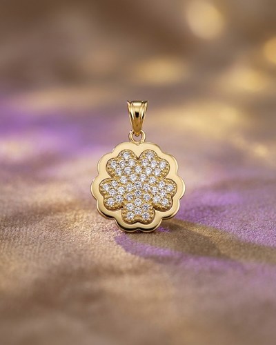 14 Ayar Altın Kolye Papatya Taşlı 1.92gr - Z00084