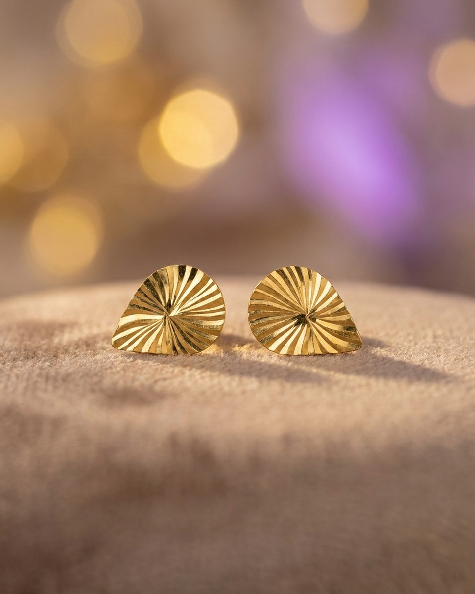 Su Damlası Kalemli Altın Çocuk Küpesi 22 Ayar 1.13gr - C000063