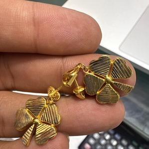 Yonca Parıltısı Tasarımı 22 Ayar Altın Küpe 2.64gr - K000729 - Fotoğraf 1