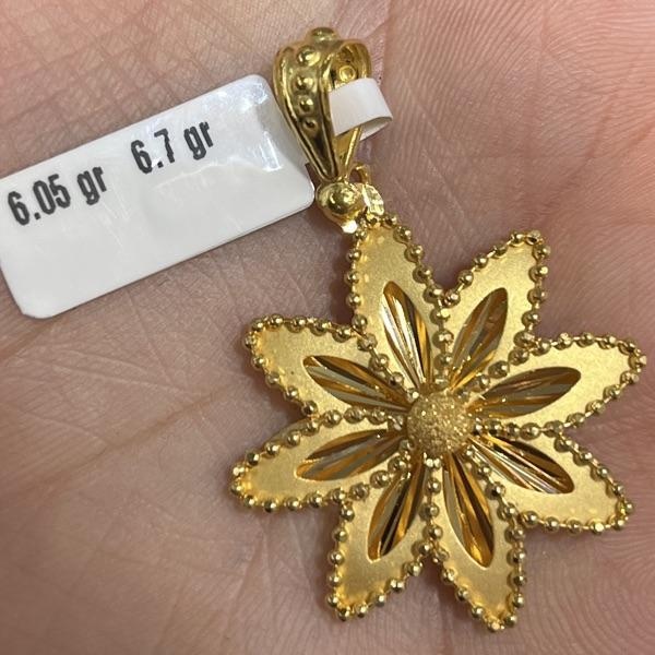 22 Ayar Altın Kolye Ucu Çiçekli Özel Tasarım 6.05gr Hediye - C000171 - Fotoğraf 1