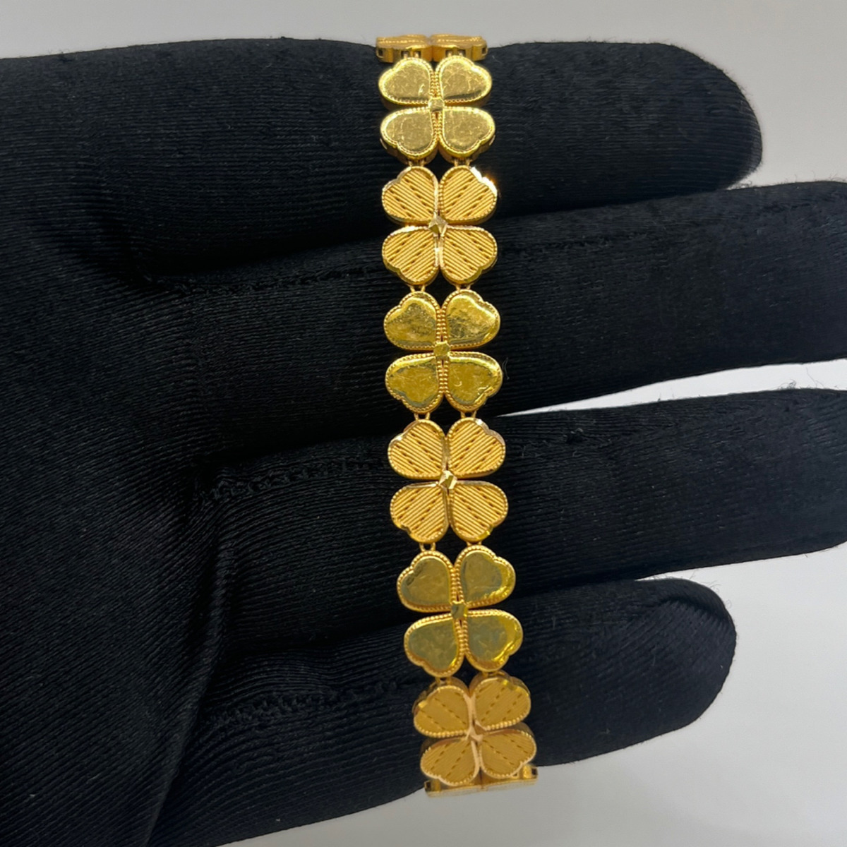 Sıralı Yonca Altın Bileklik 22 Ayar 17.47gr - B000754 - Fotoğraf 1