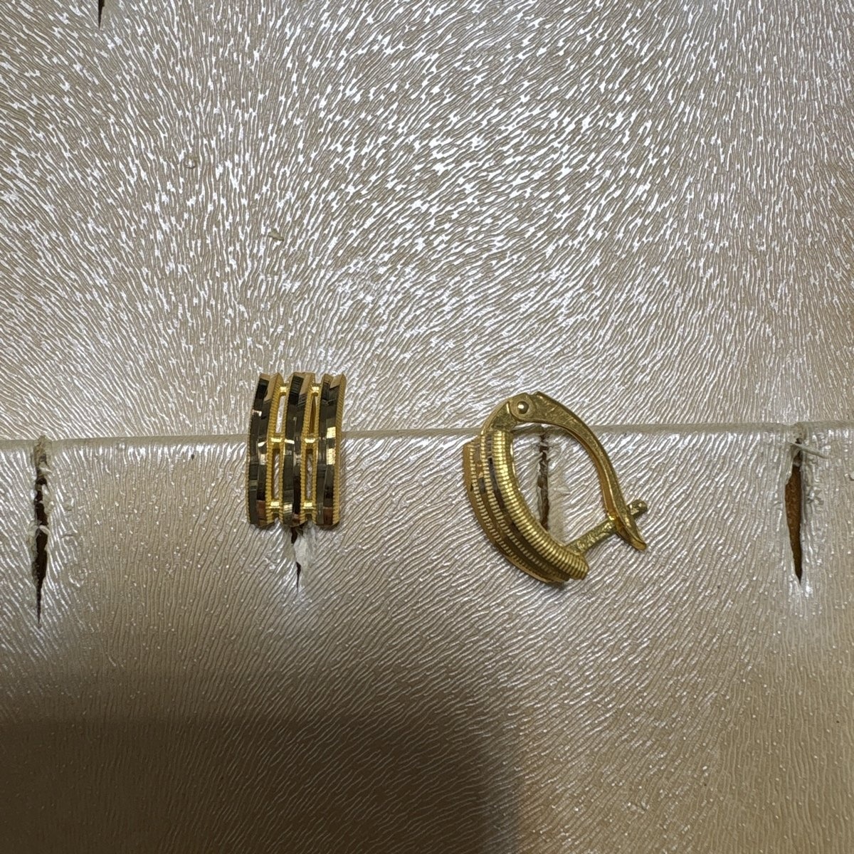 22 Ayar Altın Küpe Modern Tasarım 2.86gr Kadın - K00849 - Fotoğraf 1
