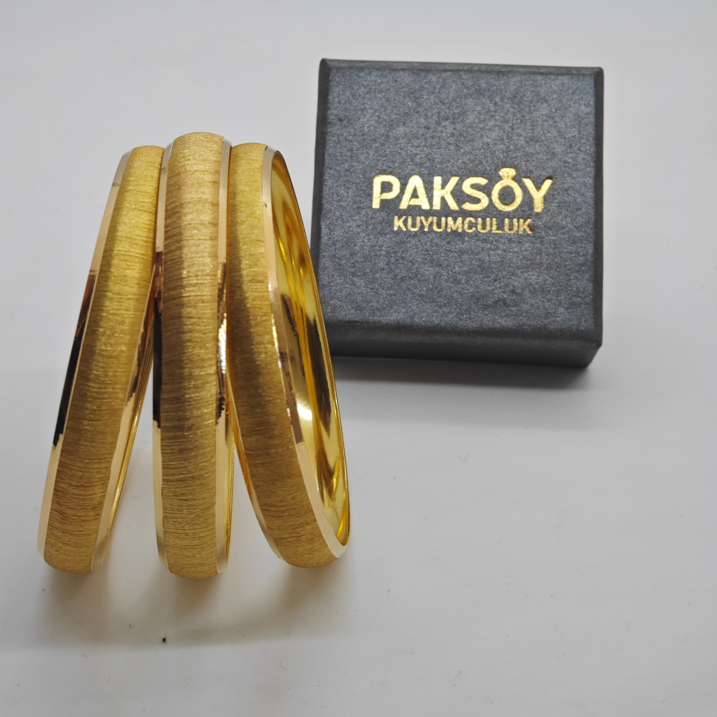 22 Ayar Altın Bilezik Kumlu Şarnel Modern Tasarım 12.18gr Kadın - BZ00898 ürün görseli