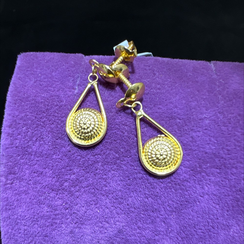 22 Ayar Altın Küpe Salantılı Özel Tasarım 1.05gr Kadın - K00938