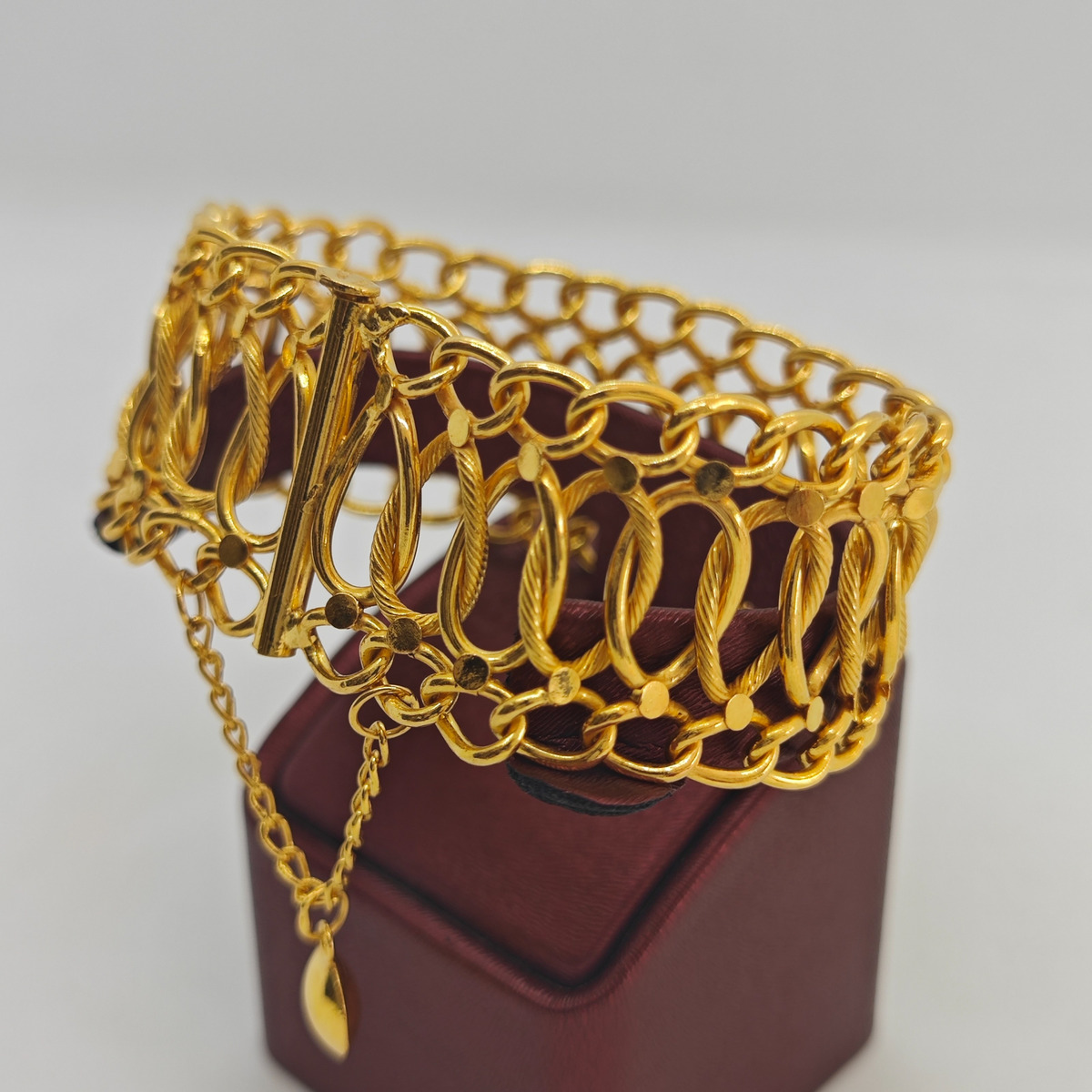 22 Ayar Altın Bileklik Fidan Özel Tasarım 25.28gr Kadın - B00930 ürün görseli