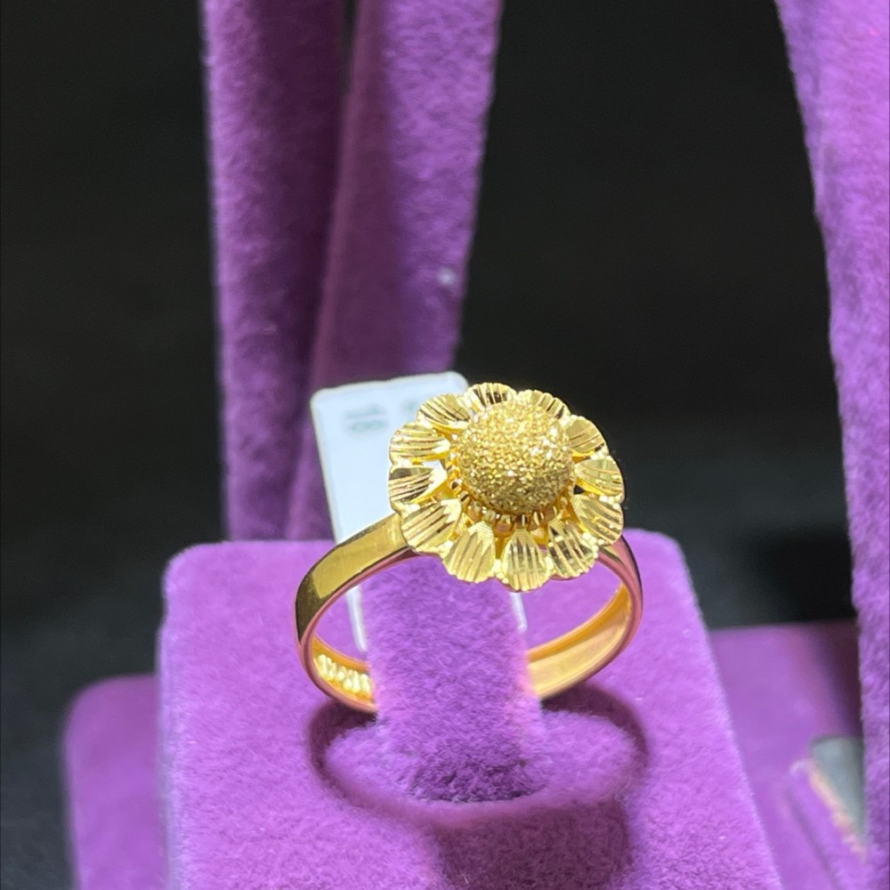 22 Ayar Altın Yüzük Tek Taşlı Dorikalı 3.99gr 18 Numara Kadın - Y01017