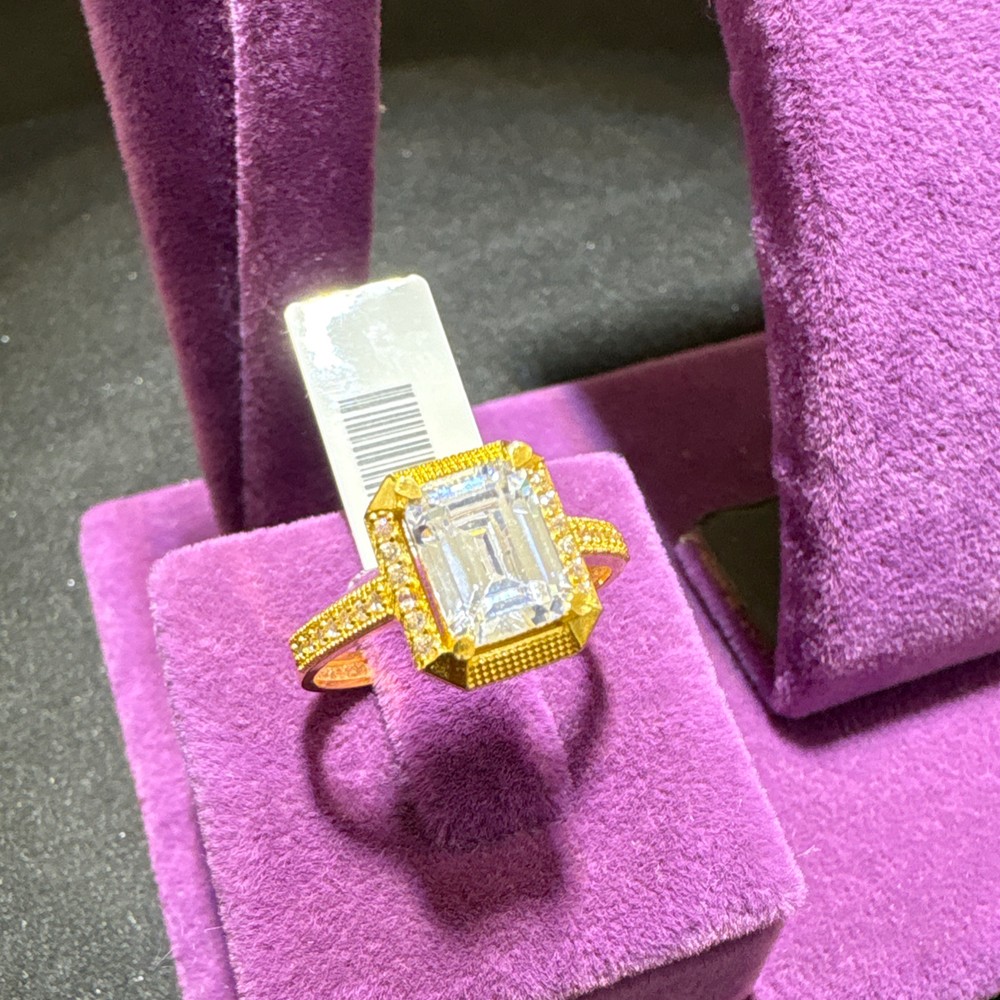 22 Ayar Altın Taşlı Yüzük Özel Tasarım 3.67gr Kadın - T00242