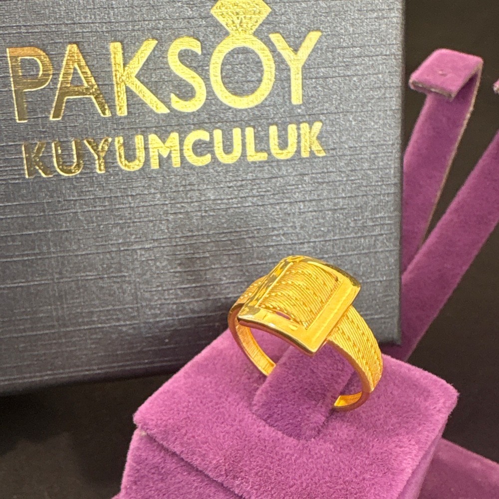 22 Ayar Altın Yüzük Hasırlı Örgü Model 4.31gr 18 Numara Kadın Paksoy - Y01068