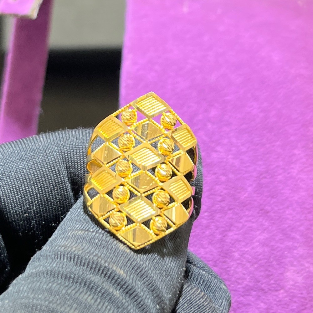 22 Ayar Altın Yüzük Dorika Dorika Model 4.52gr 18 Numara Kadın Hediye - Y01081