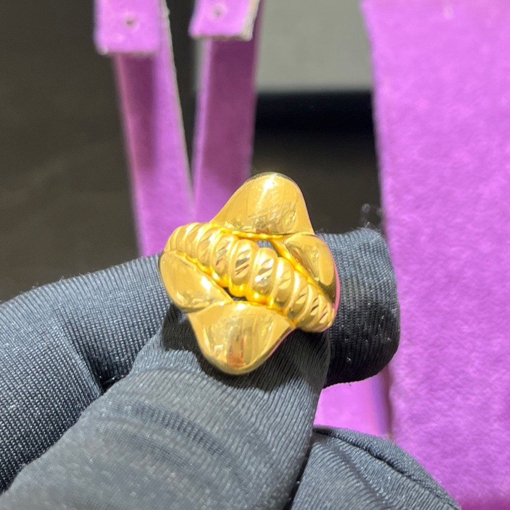 22 Ayar Altın Yüzük Sıralı Desenli Modern Tasarım 3.57gr 18 Kadın Paksoy - Y01088