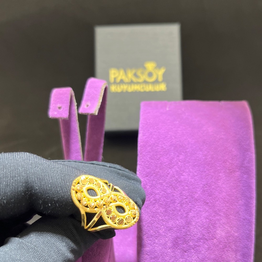 22 Ayar Altın Yüzük Desenli Sıralı Modern Tasarım 5.29gr 18 Numara Kadın Paksoy - Y01089