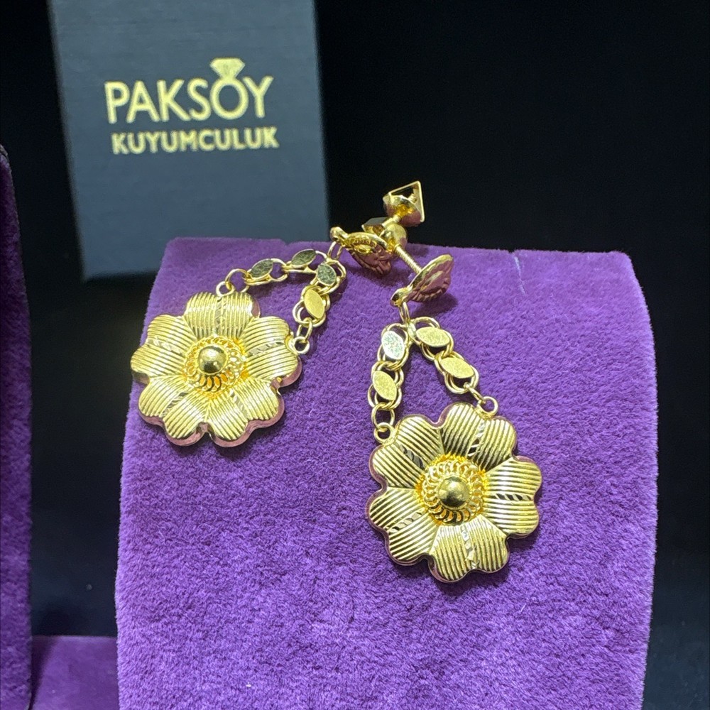 22 Ayar Altın Küpe Papatya Özel Tasarım 3.56gr Kadın Hediye Paksoy Kuyumculuk - K01036