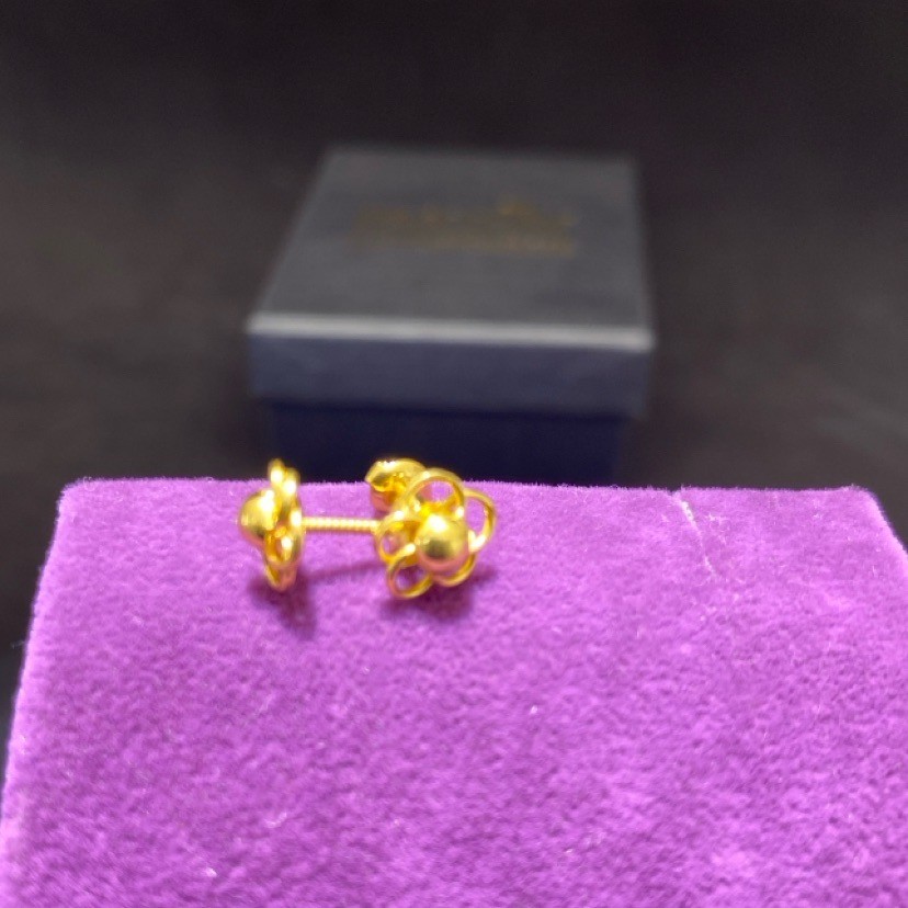 22 Ayar Altın Küpe çiçekli küpe 1.09gr - K01054