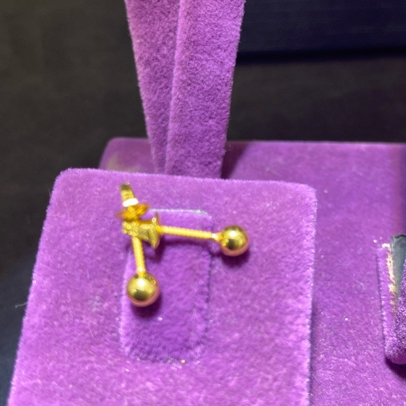 22 Ayar Altın Küpe modern top 0.68gr - K01075