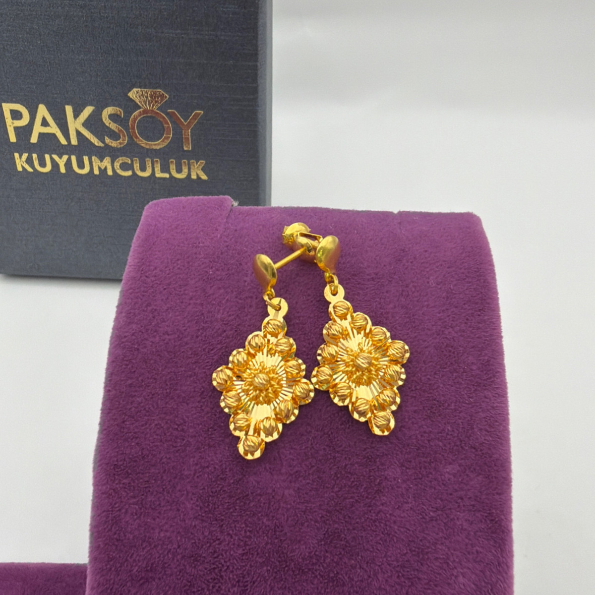 Üzüm Sallantılı Küpe 22 Ayar 4.29gr - K01187