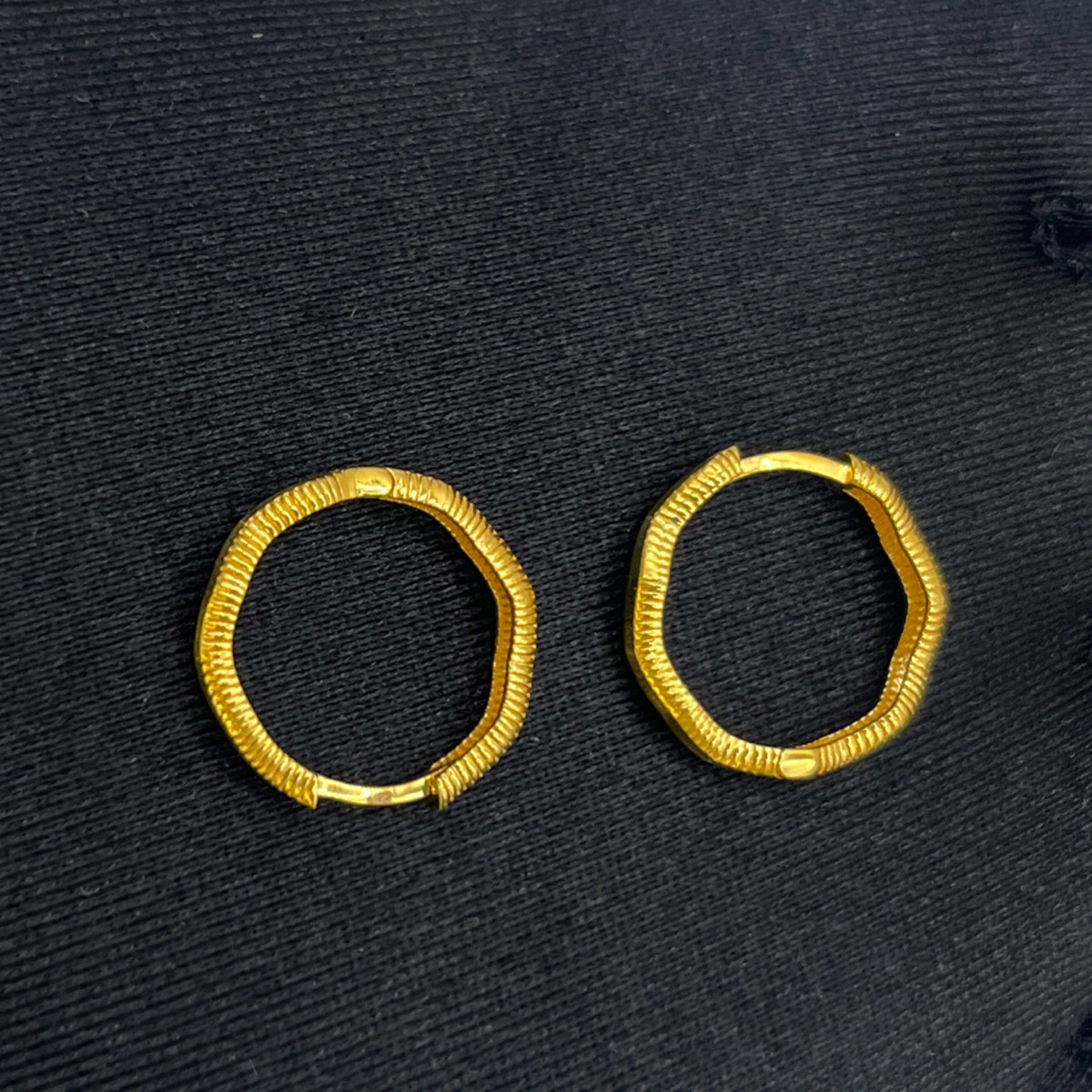 Zıkzaklı Ajda Altın Küpe (Halka) 22 Ayar 3.37gr - K01287 - Fotoğraf 4