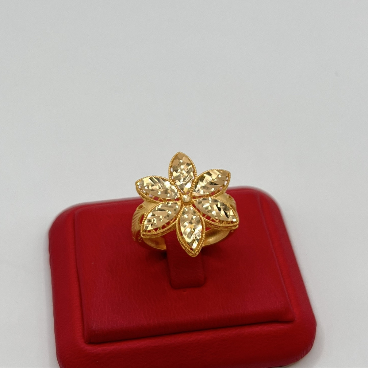 6 Yapraklı Altın Yüzük 22 Ayar 4.42gr 16 - Y01470 - Fotoğraf 4