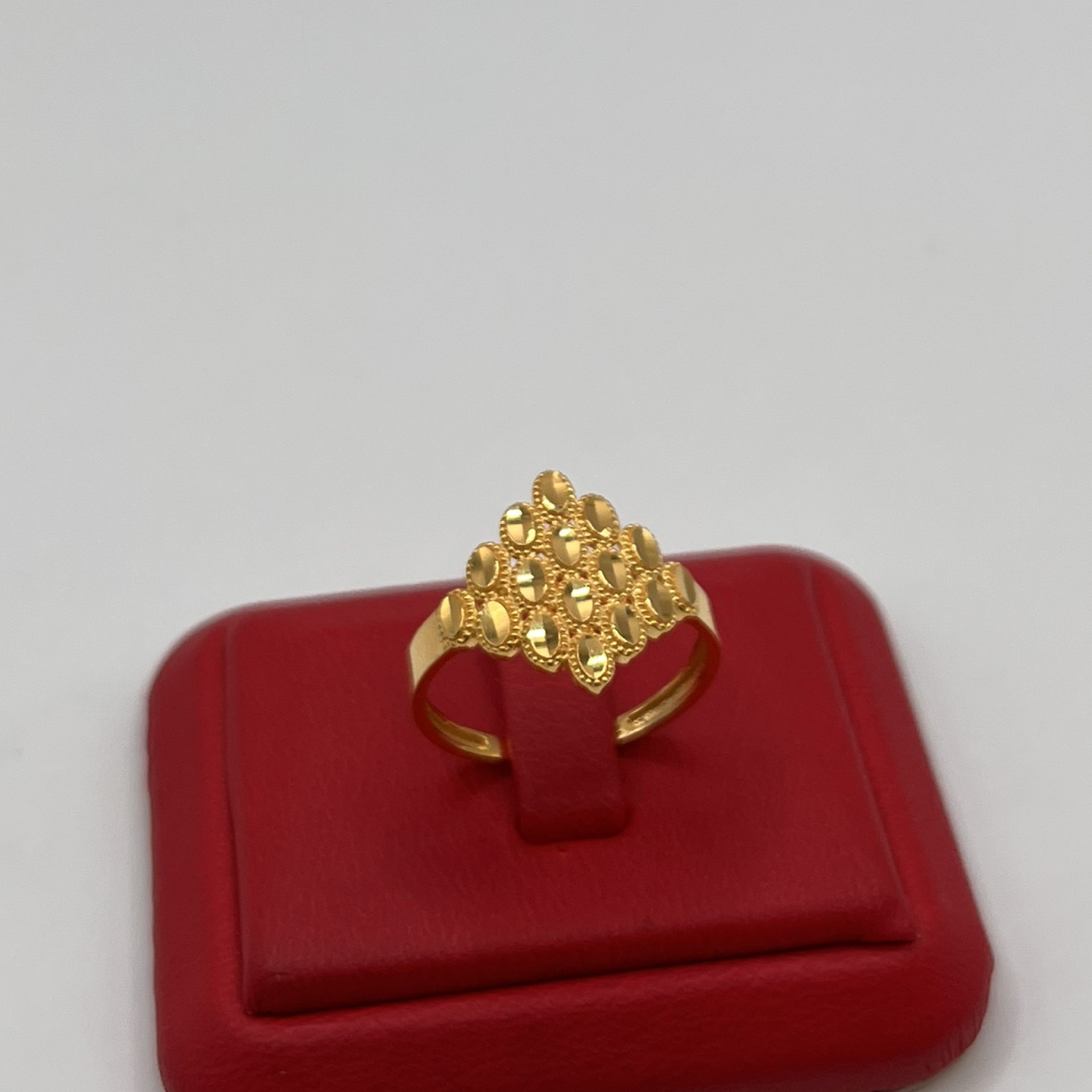 Badem Altın Yüzük 22 Ayar 2.75gr 17 - Y01474 - Fotoğraf 4