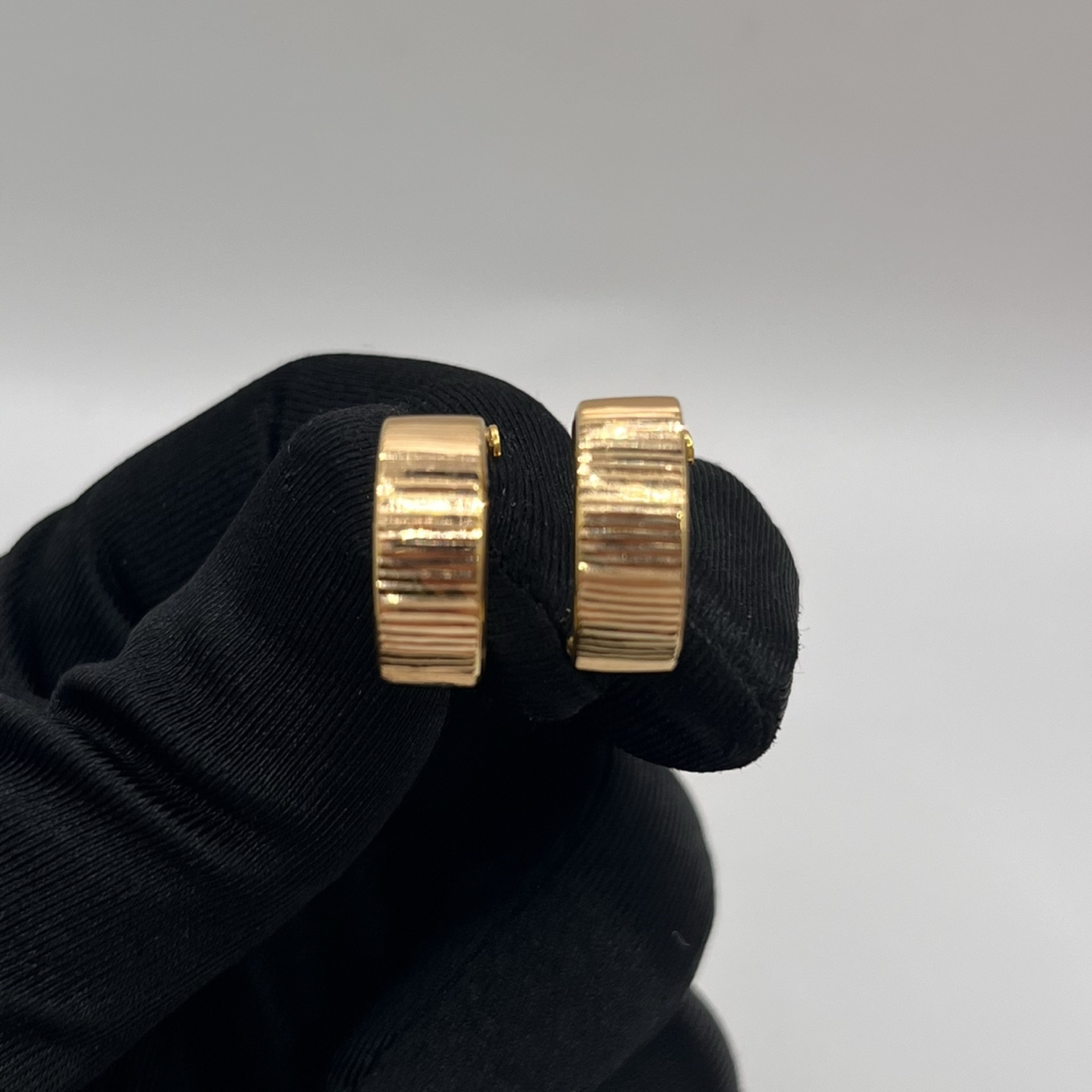 Yaldızlı Altın J Küpe 22 Ayar 3.08gr - K01319 - Fotoğraf 1