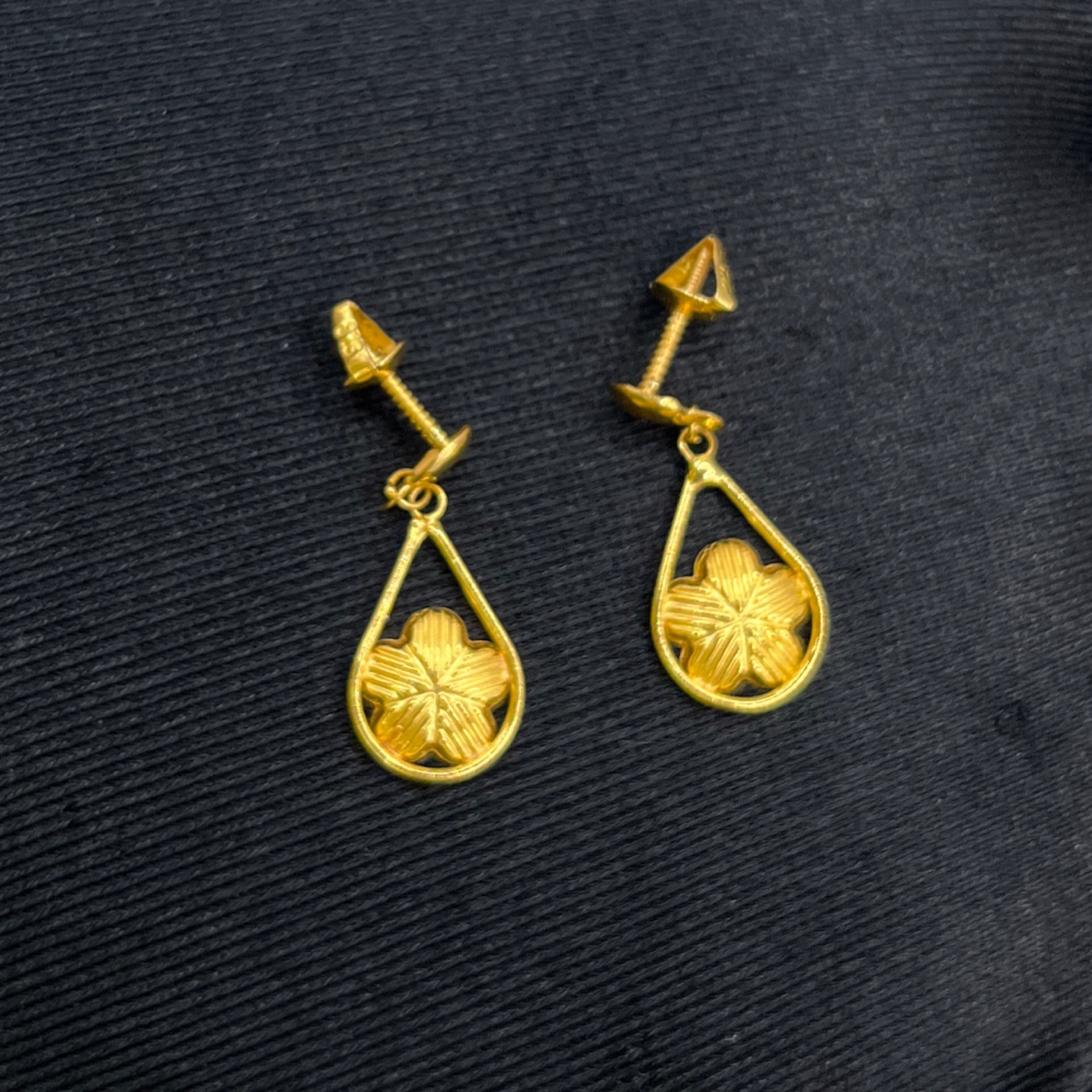 Çiçek Altın Küpesi 22 Ayar 1.14gr - K01348 - Fotoğraf 4