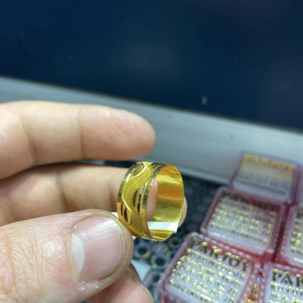 22 Ayar Altın Yüzük Desenli Alyans 4.4gr 21 Numara Kadın - DA00042