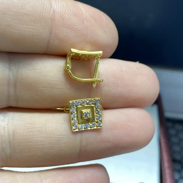 22 Ayar Altın Küpe 4.04gr Kadın - K000296