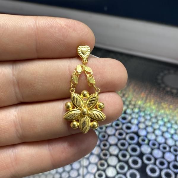 22 Ayar Altın Küpe 4.53gr Kadın - K000410