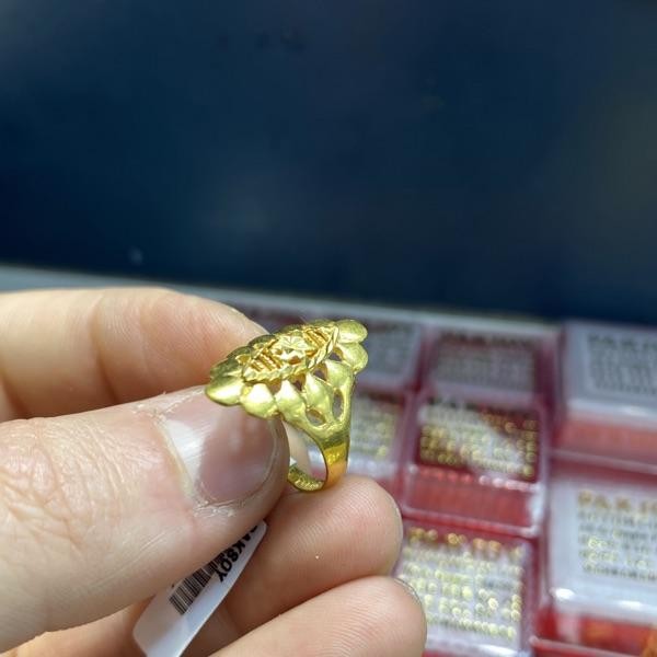 22 Ayar Altın Yüzük Döküm 5.23gr 18 Numara Kadın - Y000428