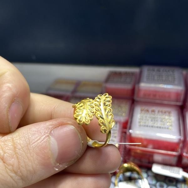 22 Ayar Altın Yüzük Yapraklı Özel Tasarım 2.61gr 18 Numara Kadın - Y000814_V1