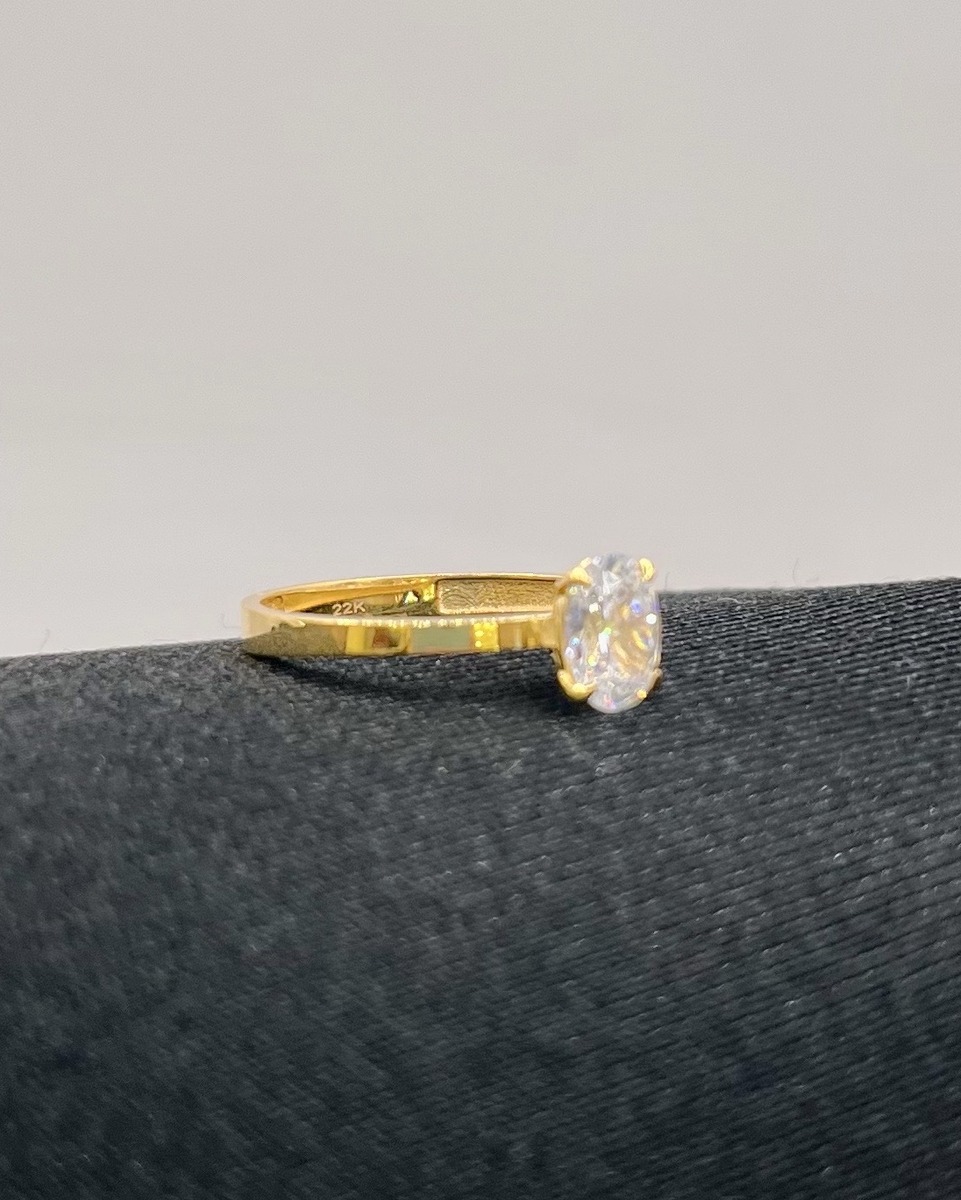Oval Tektaş Yüzük 2.400g