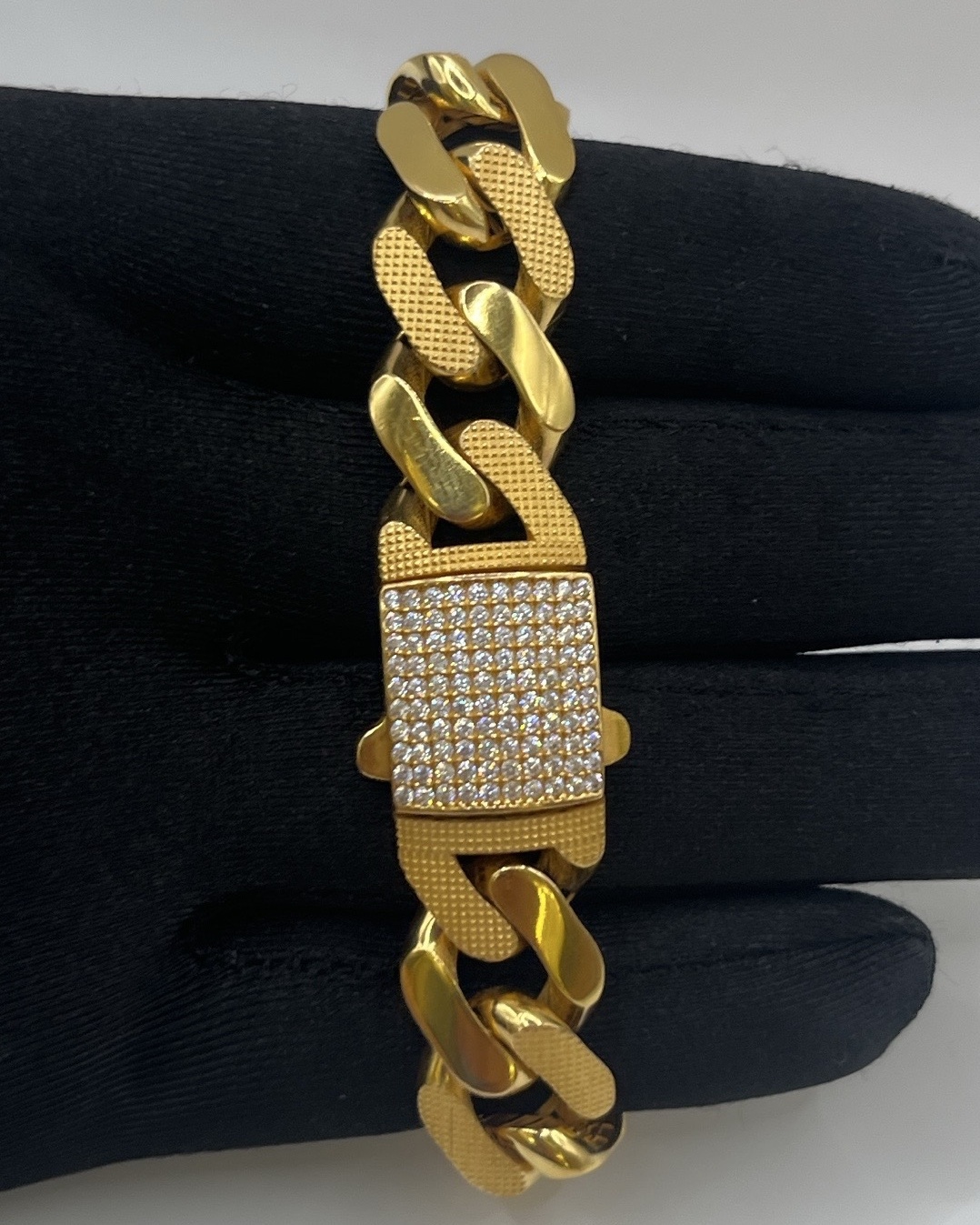BIL00077 Altın Bileklik Halat 916 34,96 g Taşlı Sıralı Yaldızlı
